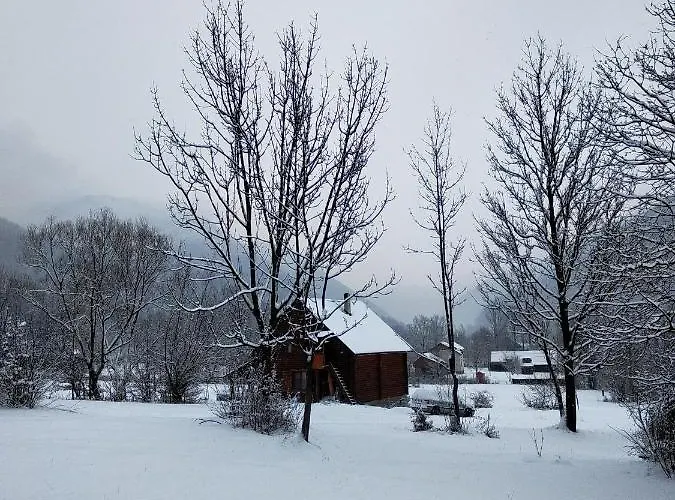 закарпатский сруб Krasna (Transcarpathia)