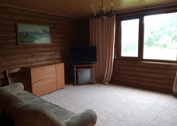 別荘 закарпатский сруб Krasna (Transcarpathia)